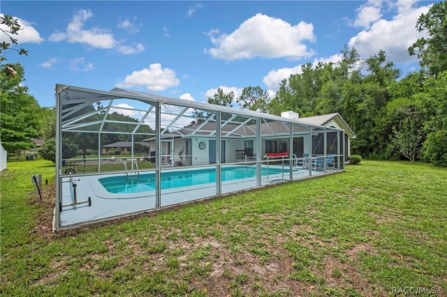 22 Wild Olive Court, Homosassa, FL 34446