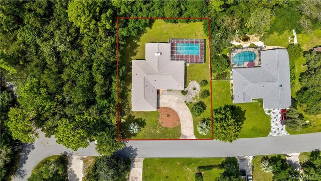 22 Wild Olive Court, Homosassa, FL 34446
