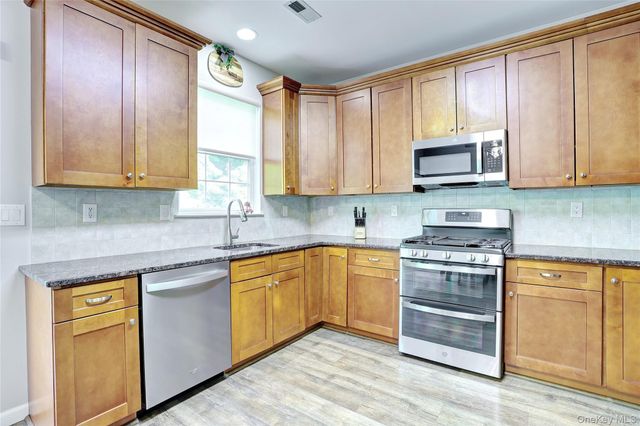 131 Meadow Lane, Nanuet, NY 10954
