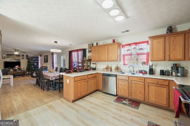 4414 Parmalee Path, Conley, GA 30288