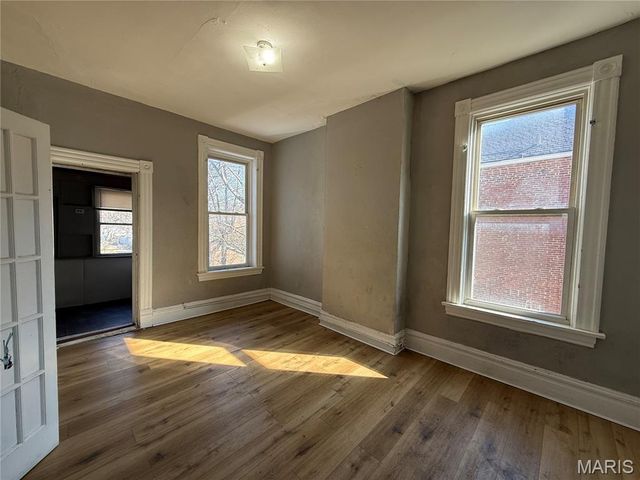 919 Bates Street, St Louis, MO 63111