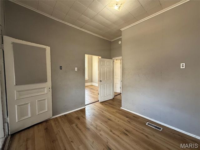 919 Bates Street, St Louis, MO 63111