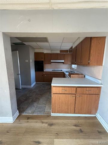 919 Bates Street, St Louis, MO 63111