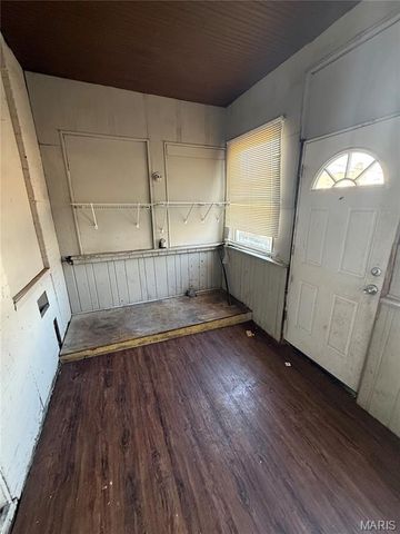 919 Bates Street, St Louis, MO 63111