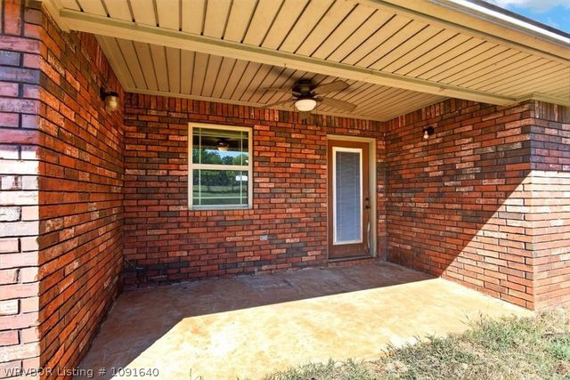 151 Hall Lane, Pocola, OK 74902