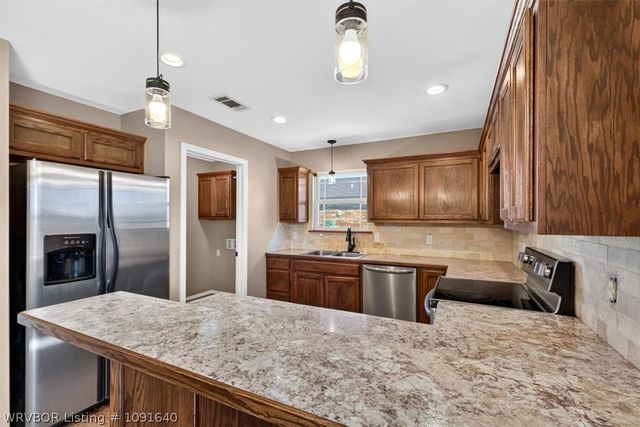 151 Hall Lane, Pocola, OK 74902