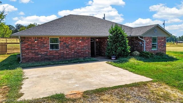151 Hall Lane, Pocola, OK 74902