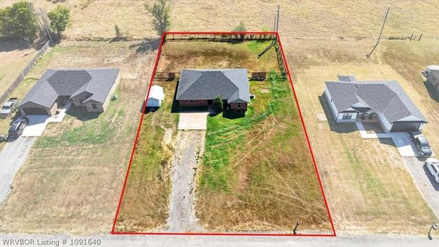 151 Hall Lane, Pocola, OK 74902