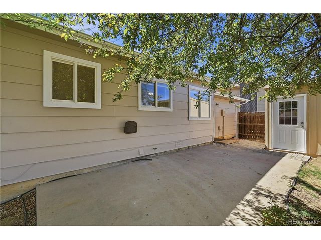 2008 S Idalia St, Aurora, CO 80013
