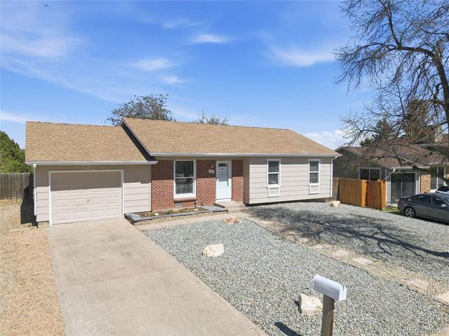 2008 S Idalia St, Aurora, CO 80013