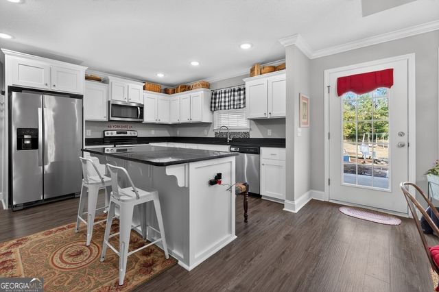 66 Yorkshire Lane, Waverly, GA 31565