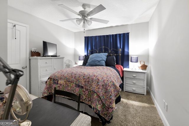 66 Yorkshire Lane, Waverly, GA 31565