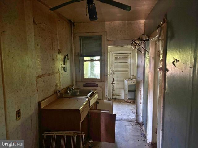 3410 AVONDALE AVE, Baltimore, MD 21215