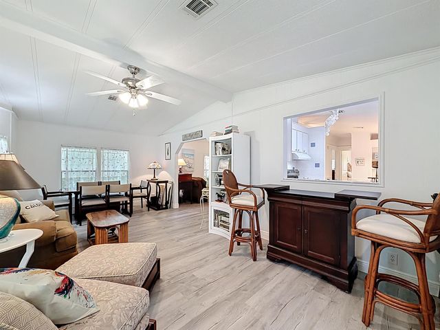 7335 SE Independence Avenue, Hobe Sound, FL 33455