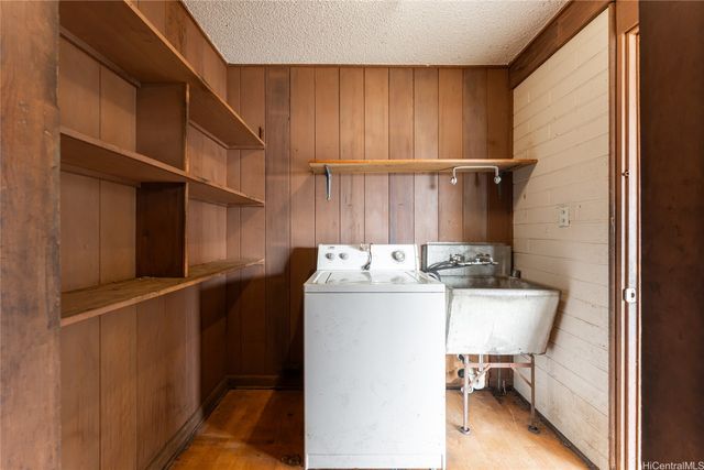 94-315 Kahuahele Street, Waipahu, HI 96797