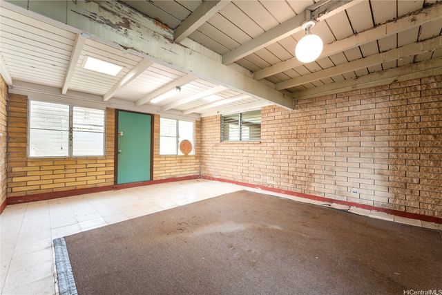 94-315 Kahuahele Street, Waipahu, HI 96797