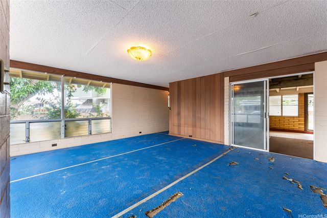 94-315 Kahuahele Street, Waipahu, HI 96797