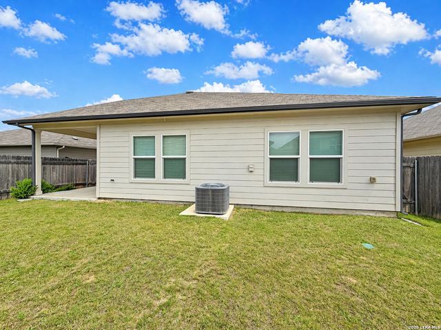 840 Nodding Nixie, Seguin, TX 78155