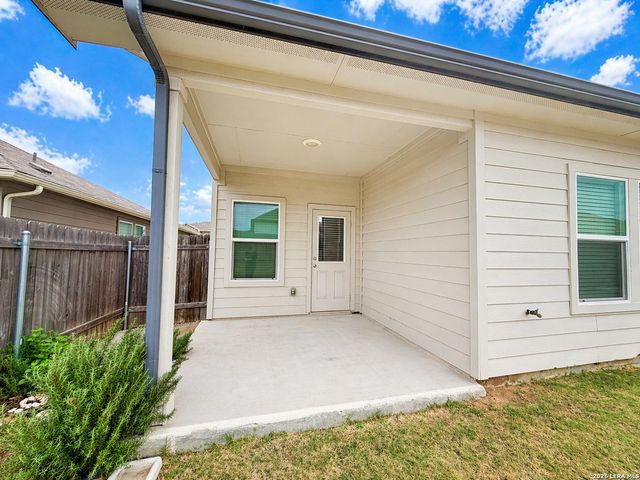 840 Nodding Nixie, Seguin, TX 78155