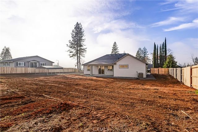 827 Camellia Drive, Paradise, CA 95969