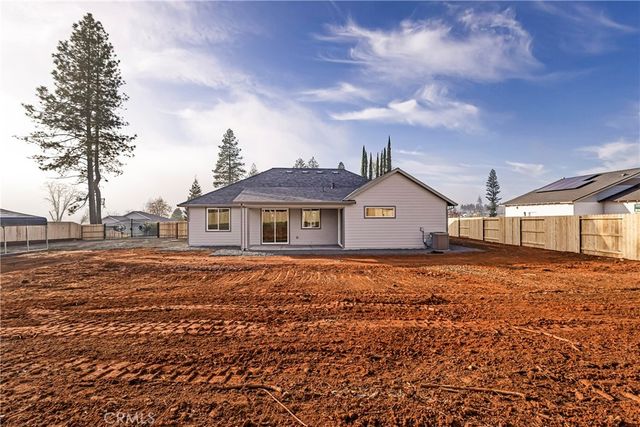 827 Camellia Drive, Paradise, CA 95969