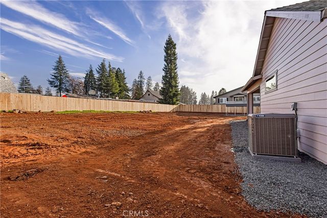 827 Camellia Drive, Paradise, CA 95969