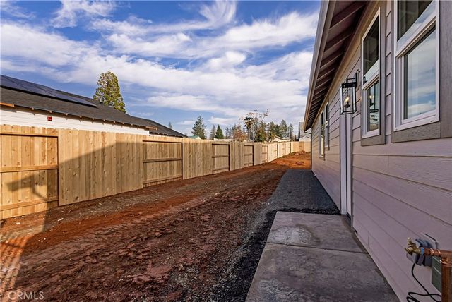 827 Camellia Drive, Paradise, CA 95969