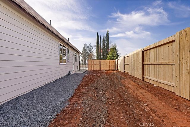 827 Camellia Drive, Paradise, CA 95969