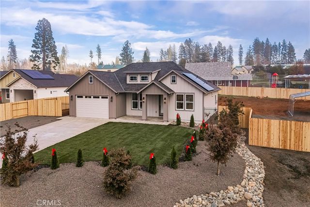 827 Camellia Drive, Paradise, CA 95969