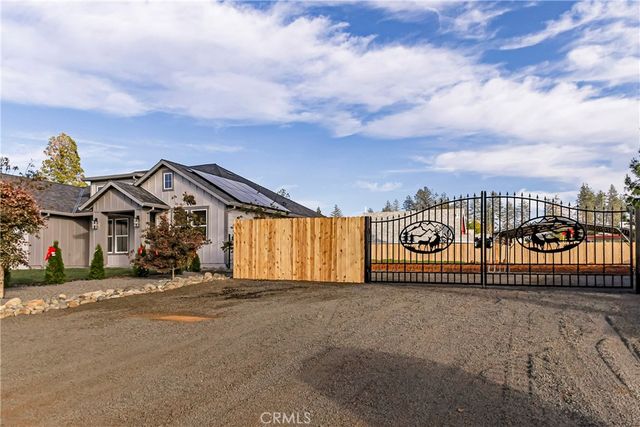 827 Camellia Drive, Paradise, CA 95969