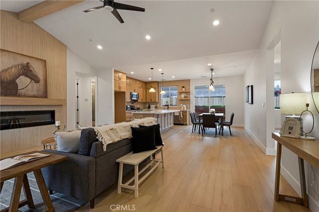 827 Camellia Drive, Paradise, CA 95969