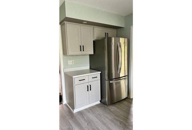 10170 S Hampton DRIVE, Oak Creek, WI 53154