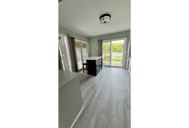 10170 S Hampton DRIVE, Oak Creek, WI 53154