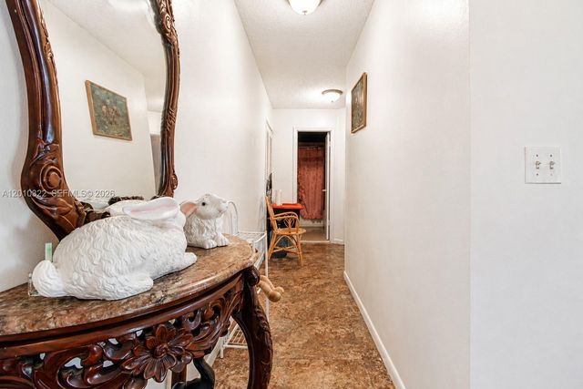 12113 NW 33rd St, Sunrise, FL 33323