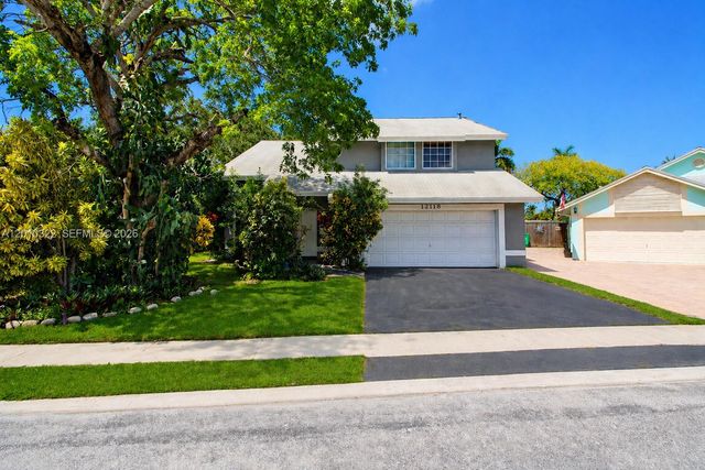12113 NW 33rd St, Sunrise, FL 33323