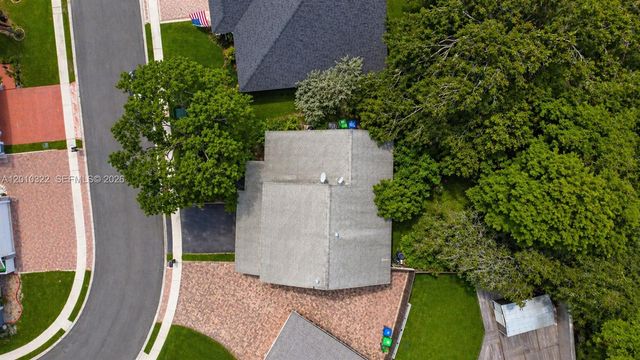 12113 NW 33rd St, Sunrise, FL 33323