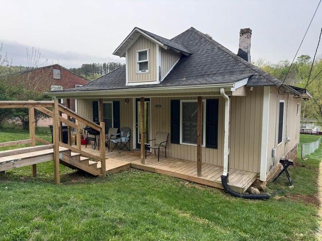 323 Craig AVE, Vinton, VA 24179