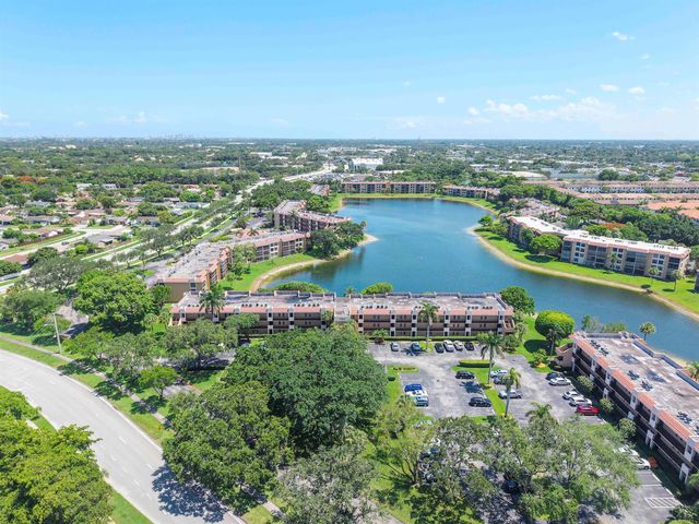 5828 Coral Lake Drive, Margate, FL 33063