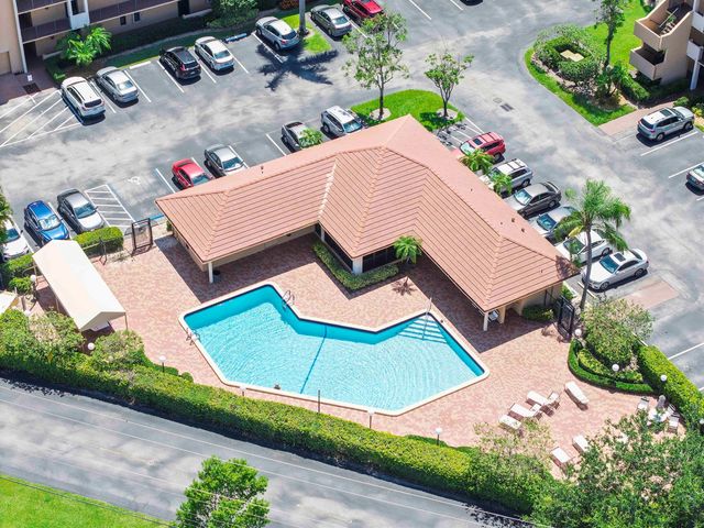 5828 Coral Lake Drive, Margate, FL 33063