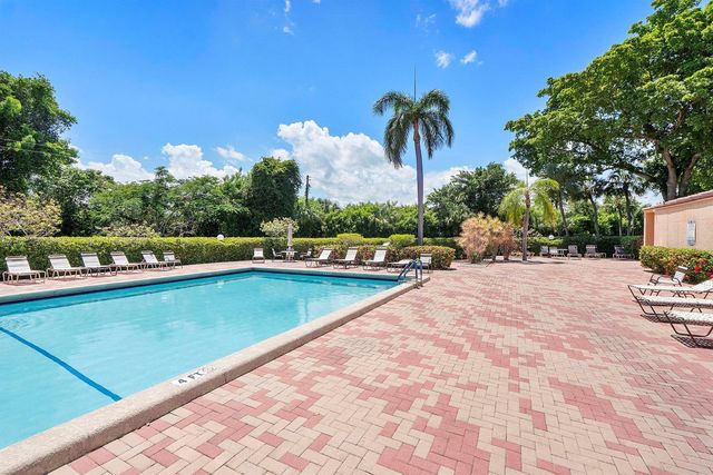 5828 Coral Lake Drive, Margate, FL 33063