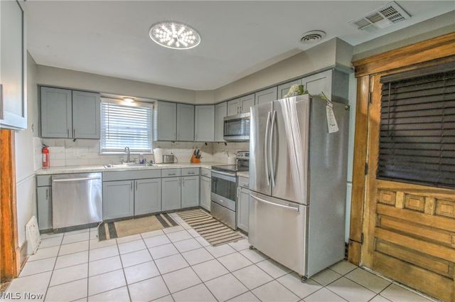 2829 8th Street NW, Canton, OH 44708