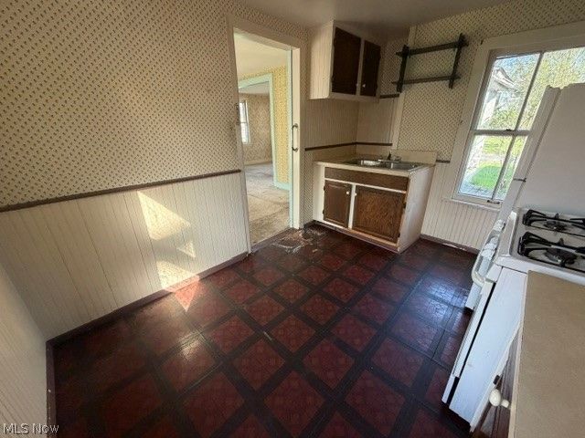 174 Columbus Street, Bedford, OH 44146