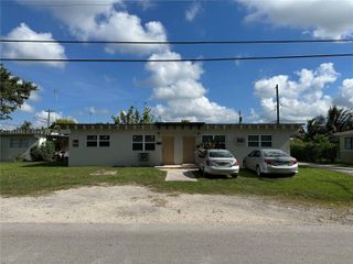 377 NW 4th St 377, Homestead, FL 33030