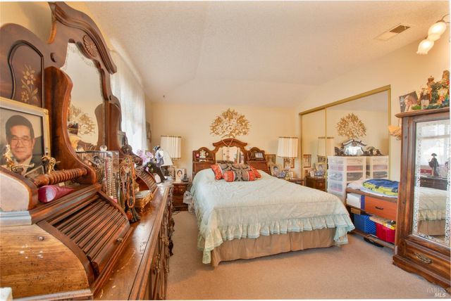 185 Lexington Dr, Vallejo, CA 94591