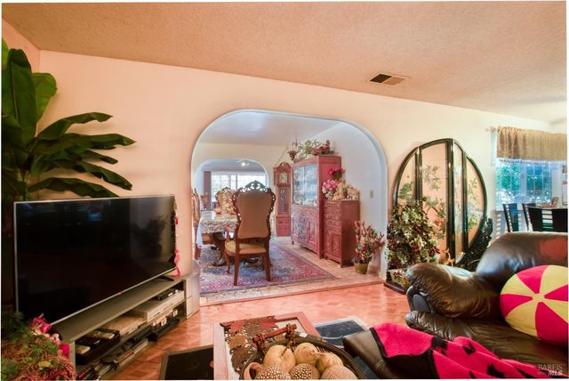 185 Lexington Dr, Vallejo, CA 94591