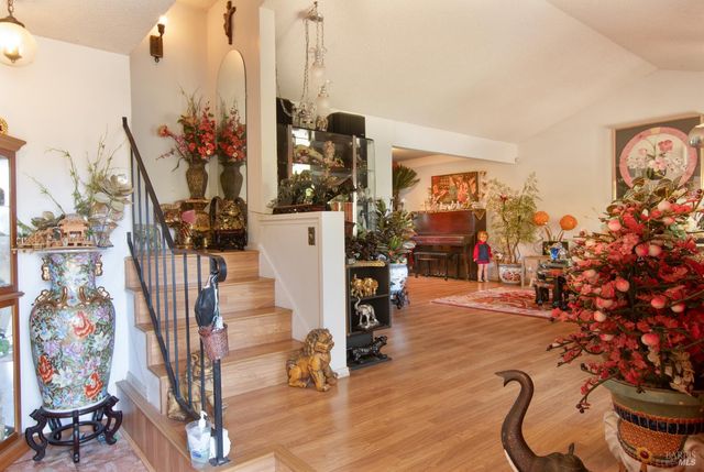 185 Lexington Dr, Vallejo, CA 94591