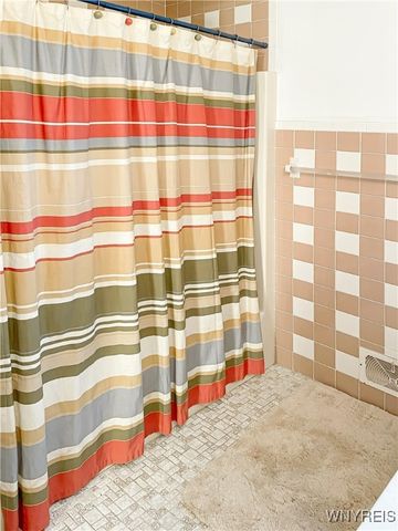 142 Yorktown Drive, Penfield, NY 14580