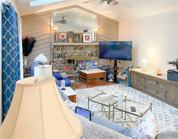 142 Yorktown Drive, Penfield, NY 14580