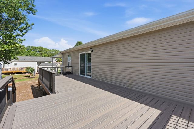 4555 Manitook Dr., Little River, SC 29566