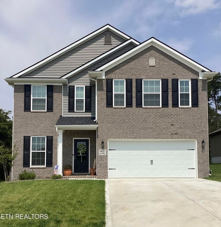 3627 Crimson Circle, Maryville, TN 37801